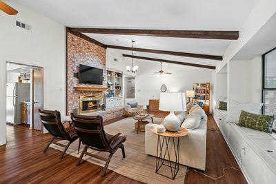 301 Tallwood Dr — photo 4