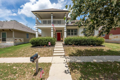 2037 Herzog Blvd — photo 2