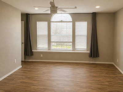 1422 Green Terrace Dr — photo 4