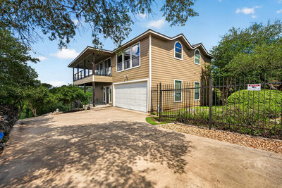 1130 Canyon Springs Dr — photo 3