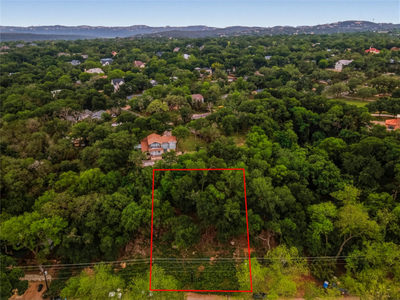 2803 Edgewater Dr — photo 3