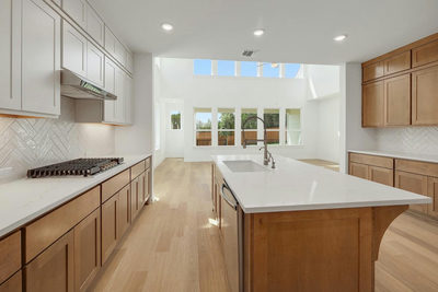 301 Luttrell Ln — photo 4