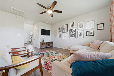 912 Eves Necklace Dr — photo 4