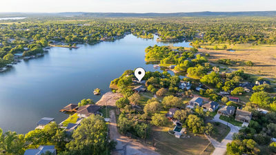 310 Castlehigh Dr — photo 4