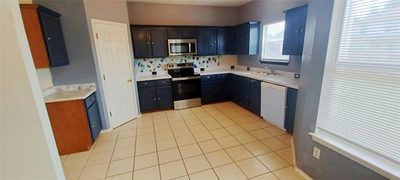 18101 Topsail St — photo 2