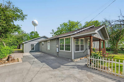 204 Taylor St — photo 2