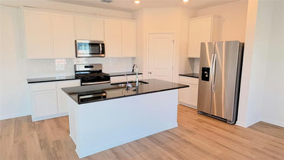 133 Woodbrook Dr — photo 2
