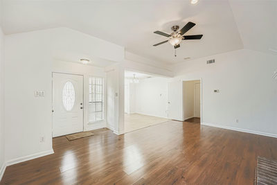 2100 Buckeye Ln — photo 2