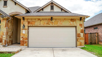 184 Fort Cobb Way — photo 2