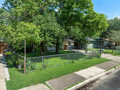 1122 Spur #D St #D — photo 2