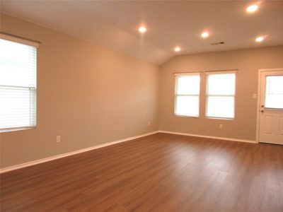 205 Granary Dr — photo 3