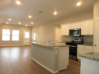 205 Granary Dr — photo 2