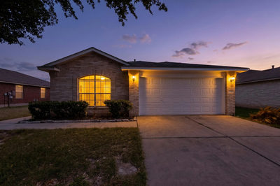 3105 Clinton Pl — photo 2