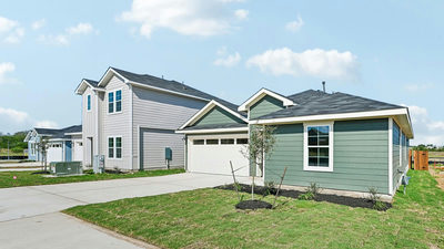 200 Salkeld Dr — photo 3