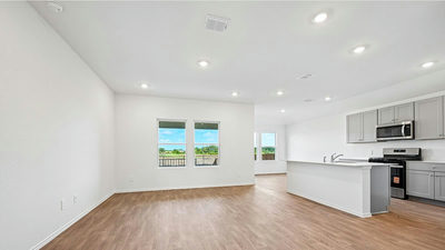 200 Salkeld Dr — photo 4