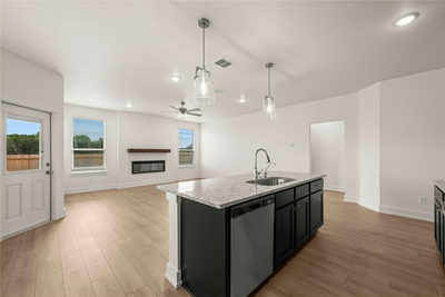 560 Gus Loop — photo 4