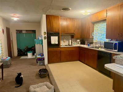 106 San Jacinto St — photo 2