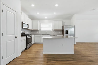 10525 Steinbeck Dr — photo 5