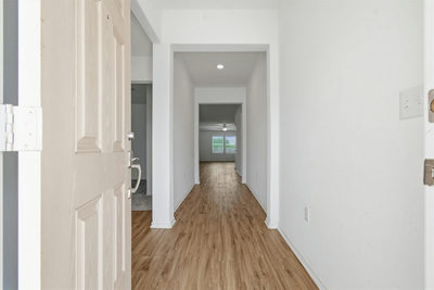 10525 Steinbeck Dr — photo 2