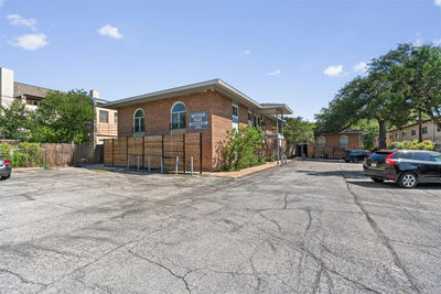 2208 Enfield Rd #105 — photo 4