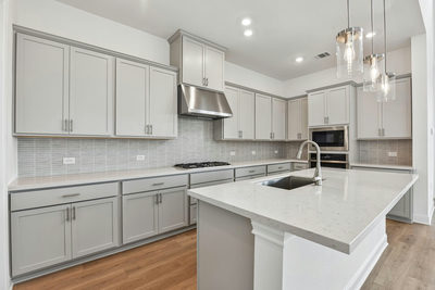 223 Belmont Way — photo 2