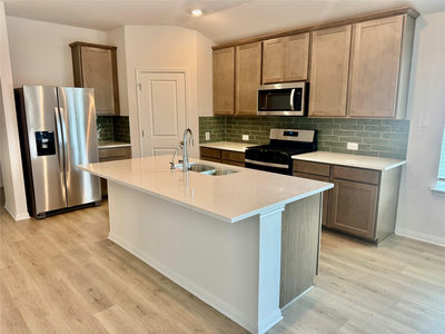 231 Red Tail Hawk Ln — photo 2