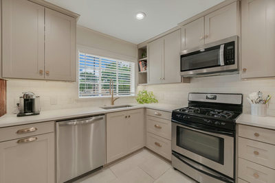 3309 Grooms St #208 — photo 2