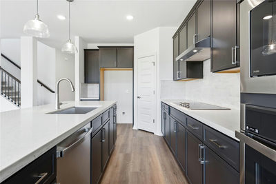 624 Breeze Hollow Ln — photo 2