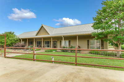 3227 Farm to Market 1174 — photo 2