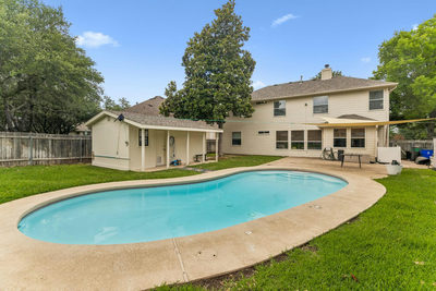 1409 Deer Horn Dr — photo 2
