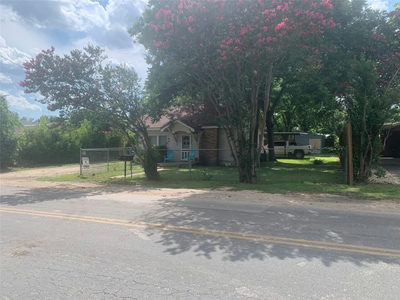4204 Clawson Rd — photo 2