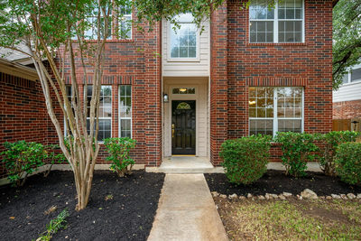 2305 Little Elm Trl — photo 2