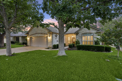 300 Brazos Dr — photo 2