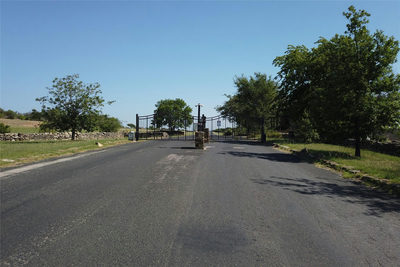 401 Exeter Rd — photo 3