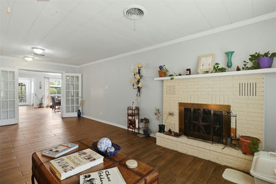 241 Hilltop Dr — photo 4