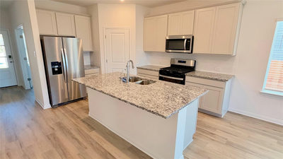121 Limestone Creek Way — photo 2