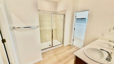 695 Clarissa St — photo 4