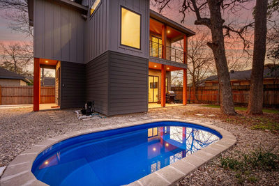 910 Tillery St #B — photo 2