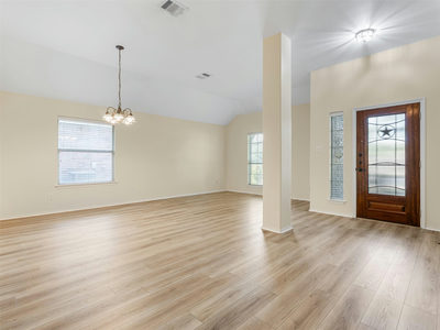 537 Bluehaw Dr — photo 4
