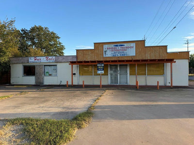 100 Highway 71 Hwy W — photo 2