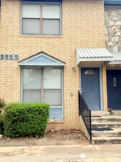 3009 Whisper Oaks Ln #F — photo 2
