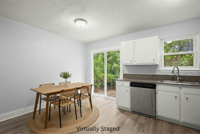 10905 Elm St — photo 3