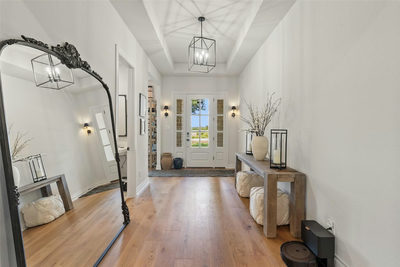 412 Oakpark Dr — photo 5
