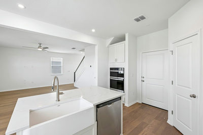 335 Young St — photo 5