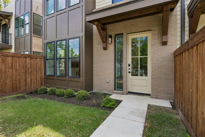 2209 Woodland Ave #203 — photo 2