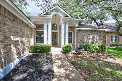 3607 Latimer Dr — photo 2