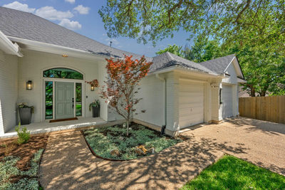 6118 Ginita Ln — photo 2