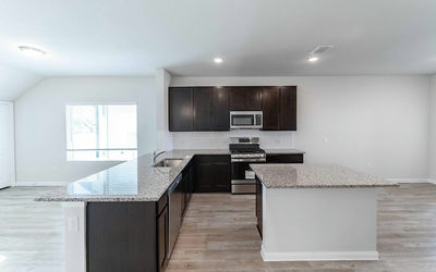 372 Kenai Dr — photo 2