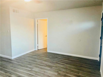 1202 Newning Ave #100 — photo 4