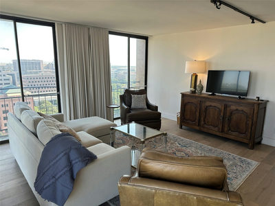 1122 Colorado St #1702 — photo 3